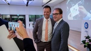 Bundesminister Alexander Dobrindt bekennt sich zur Kampagne BE SMART