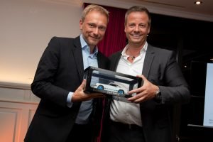 Christian Lindner und Dr. Michael Haberland, Präsident des Automobilclubs Mobil in Deutschland e.V.